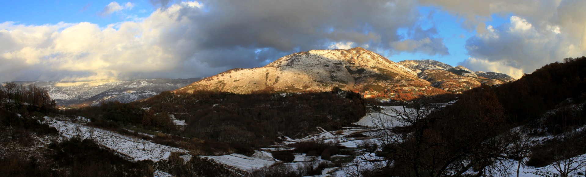 Monti Affilani  Sulla Cima di Monte della Croce (1158 m)